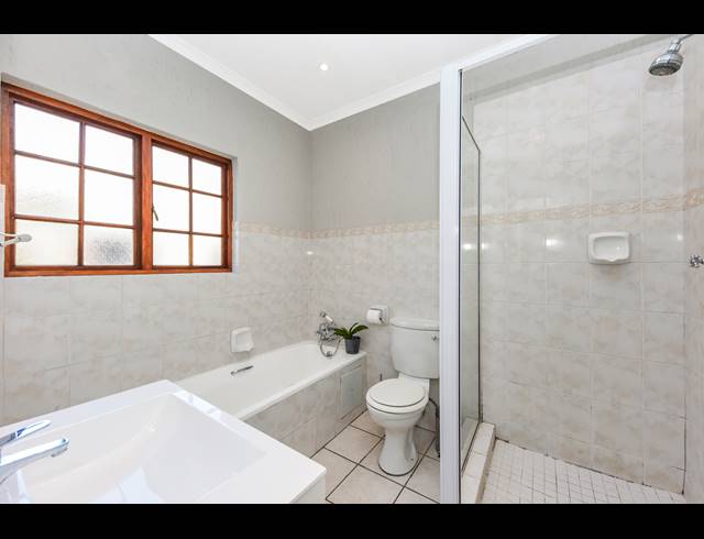 3 BEDROOM APARTMENT FOR SALE IN PAULSHOF